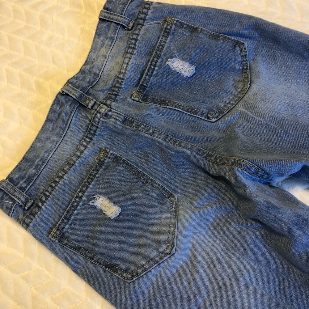💞Classic Ripped Jeans - Picture 2 of 2